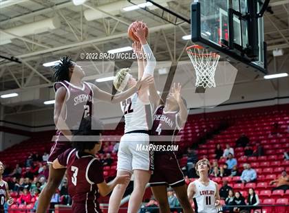 Thumbnail 1 in Sherman vs Lovejoy photogallery.