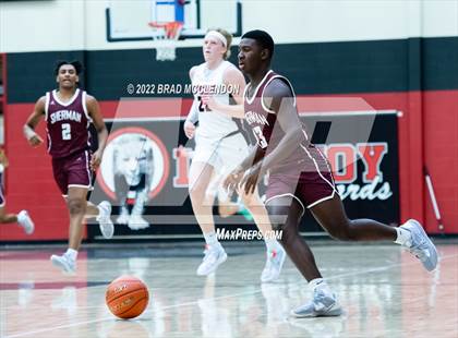 Thumbnail 1 in Sherman vs Lovejoy photogallery.