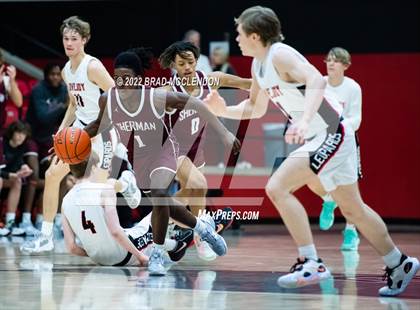 Thumbnail 3 in Sherman vs Lovejoy photogallery.