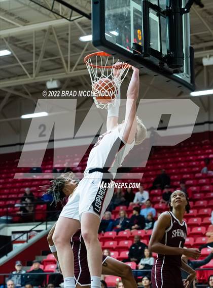 Thumbnail 2 in Sherman vs Lovejoy photogallery.