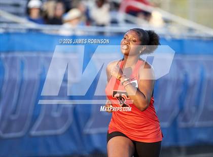 Thumbnail 1 in Stanton Invitational (800m) photogallery.