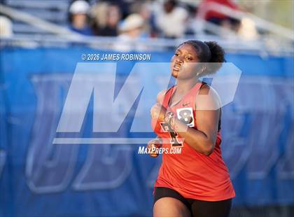Thumbnail 2 in Stanton Invitational (800m) photogallery.