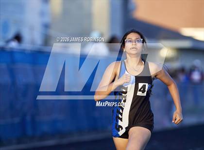 Thumbnail 2 in Stanton Invitational (800m) photogallery.