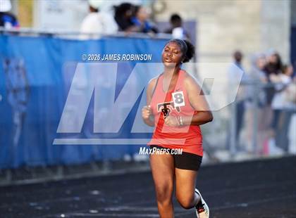 Thumbnail 3 in Stanton Invitational (800m) photogallery.