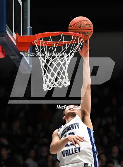 Thumbnail 2 in Dougherty Valley vs. De La Salle (CIF NCS Boys Open Div Final) photogallery.