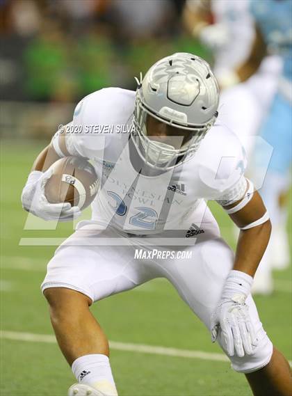 Thumbnail 1 in Polynesian Bowl (Team Makai vs. Team Mauka) photogallery.