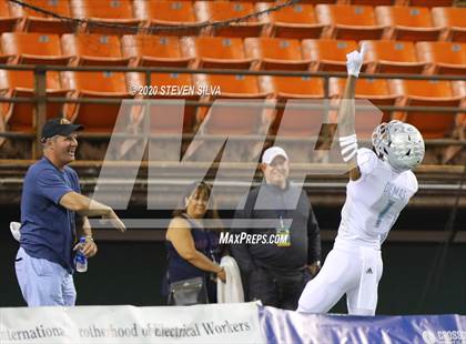 Thumbnail 2 in Polynesian Bowl (Team Makai vs. Team Mauka) photogallery.