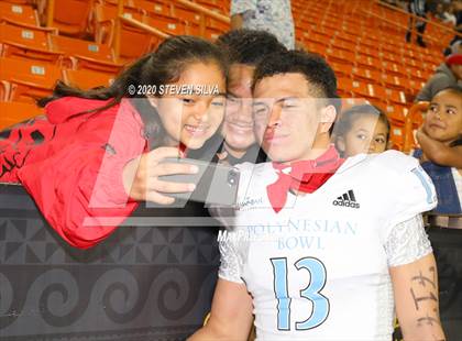 Thumbnail 3 in Polynesian Bowl (Team Makai vs. Team Mauka) photogallery.