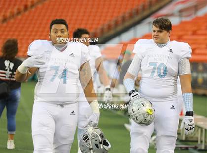 Thumbnail 3 in Polynesian Bowl (Team Makai vs. Team Mauka) photogallery.