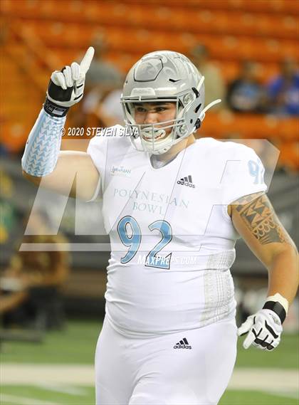 Thumbnail 1 in Polynesian Bowl (Team Makai vs. Team Mauka) photogallery.