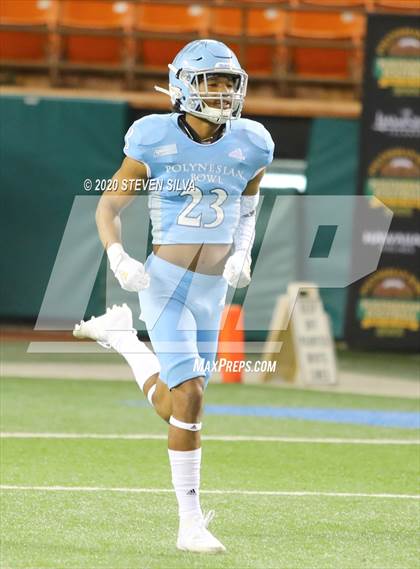 Thumbnail 2 in Polynesian Bowl (Team Makai vs. Team Mauka) photogallery.