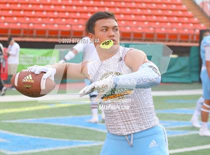 Thumbnail 3 in Polynesian Bowl (Team Makai vs. Team Mauka) photogallery.