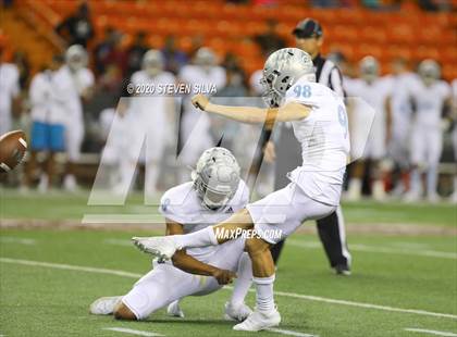 Thumbnail 1 in Polynesian Bowl (Team Makai vs. Team Mauka) photogallery.