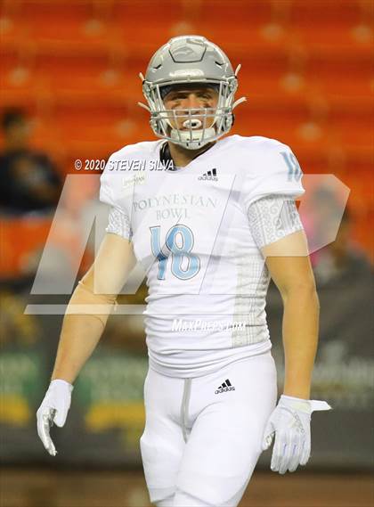 Thumbnail 1 in Polynesian Bowl (Team Makai vs. Team Mauka) photogallery.