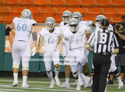 Thumbnail 2 in Polynesian Bowl (Team Makai vs. Team Mauka) photogallery.