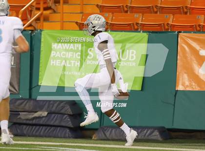 Thumbnail 1 in Polynesian Bowl (Team Makai vs. Team Mauka) photogallery.