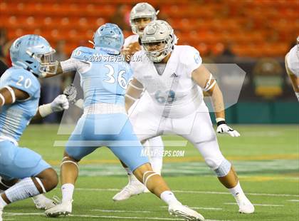 Thumbnail 3 in Polynesian Bowl (Team Makai vs. Team Mauka) photogallery.