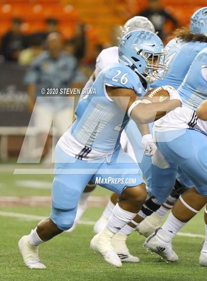 Thumbnail 2 in Polynesian Bowl (Team Makai vs. Team Mauka) photogallery.