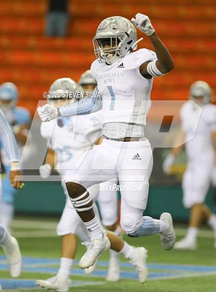 Thumbnail 1 in Polynesian Bowl (Team Makai vs. Team Mauka) photogallery.