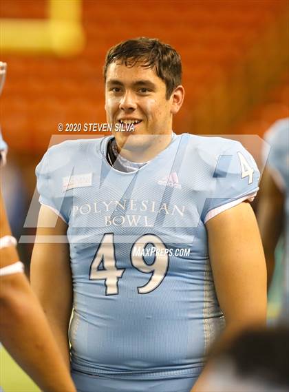 Thumbnail 3 in Polynesian Bowl (Team Makai vs. Team Mauka) photogallery.