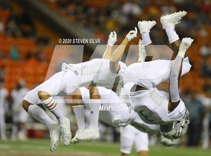 Thumbnail 2 in Polynesian Bowl (Team Makai vs. Team Mauka) photogallery.