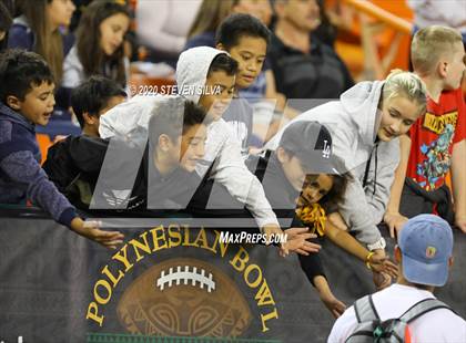 Thumbnail 3 in Polynesian Bowl (Team Makai vs. Team Mauka) photogallery.
