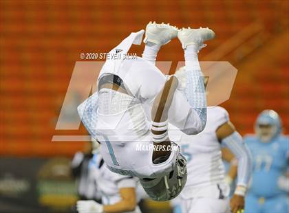 Thumbnail 2 in Polynesian Bowl (Team Makai vs. Team Mauka) photogallery.