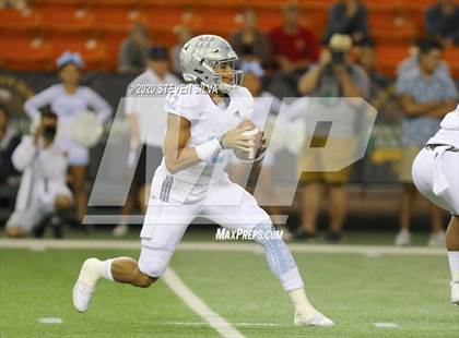 Thumbnail 3 in Polynesian Bowl (Team Makai vs. Team Mauka) photogallery.