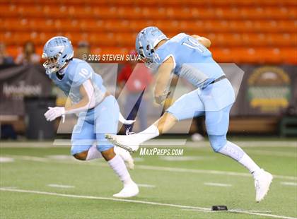 Thumbnail 3 in Polynesian Bowl (Team Makai vs. Team Mauka) photogallery.