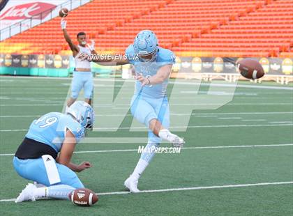 Thumbnail 1 in Polynesian Bowl (Team Makai vs. Team Mauka) photogallery.