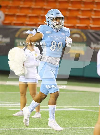 Thumbnail 1 in Polynesian Bowl (Team Makai vs. Team Mauka) photogallery.