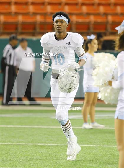 Thumbnail 3 in Polynesian Bowl (Team Makai vs. Team Mauka) photogallery.