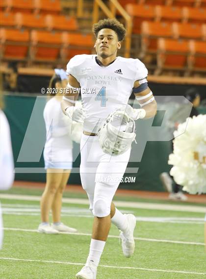 Thumbnail 3 in Polynesian Bowl (Team Makai vs. Team Mauka) photogallery.