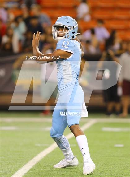 Thumbnail 2 in Polynesian Bowl (Team Makai vs. Team Mauka) photogallery.