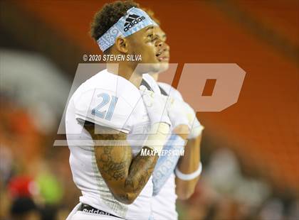 Thumbnail 2 in Polynesian Bowl (Team Makai vs. Team Mauka) photogallery.