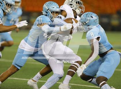 Thumbnail 3 in Polynesian Bowl (Team Makai vs. Team Mauka) photogallery.
