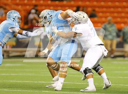 Thumbnail 1 in Polynesian Bowl (Team Makai vs. Team Mauka) photogallery.