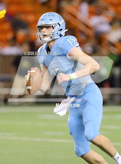 Thumbnail 1 in Polynesian Bowl (Team Makai vs. Team Mauka) photogallery.