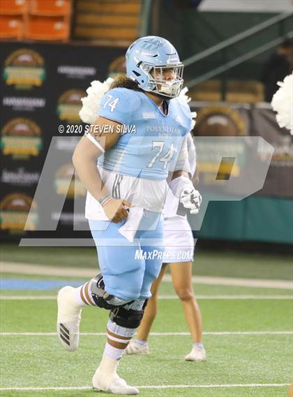 Thumbnail 2 in Polynesian Bowl (Team Makai vs. Team Mauka) photogallery.