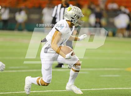 Thumbnail 3 in Polynesian Bowl (Team Makai vs. Team Mauka) photogallery.