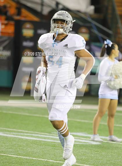 Thumbnail 2 in Polynesian Bowl (Team Makai vs. Team Mauka) photogallery.