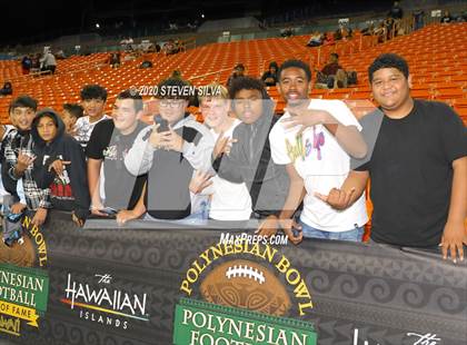 Thumbnail 2 in Polynesian Bowl (Team Makai vs. Team Mauka) photogallery.