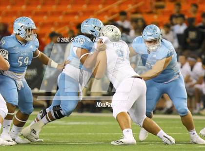 Thumbnail 3 in Polynesian Bowl (Team Makai vs. Team Mauka) photogallery.