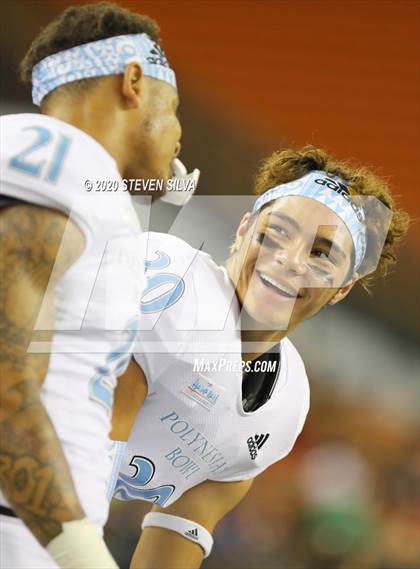Thumbnail 3 in Polynesian Bowl (Team Makai vs. Team Mauka) photogallery.