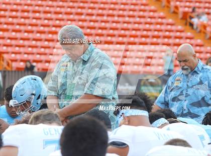 Thumbnail 2 in Polynesian Bowl (Team Makai vs. Team Mauka) photogallery.