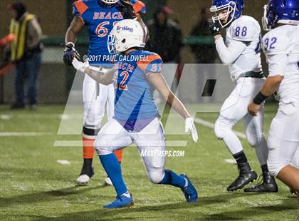 Thumbnail 1 in Rainier Beach vs. Garfield (WIAA 3A Semifinal) photogallery.