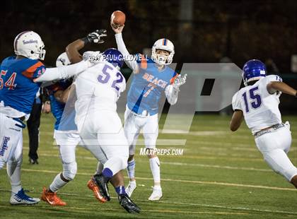 Thumbnail 2 in Rainier Beach vs. Garfield (WIAA 3A Semifinal) photogallery.