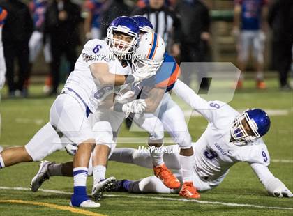 Thumbnail 1 in Rainier Beach vs. Garfield (WIAA 3A Semifinal) photogallery.