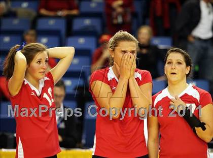 Thumbnail 1 in Cathedral Catholic vs. Campolindo (CIF D3 State Final) photogallery.