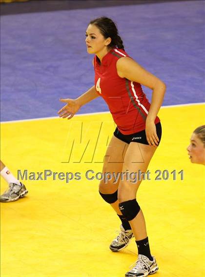 Thumbnail 3 in Cathedral Catholic vs. Campolindo (CIF D3 State Final) photogallery.